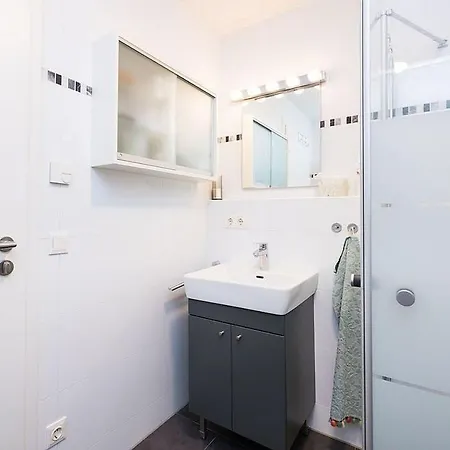 Apartament Geraumiges Familienapartment - 4 Zi 107 M² - Obergiesing Monachium